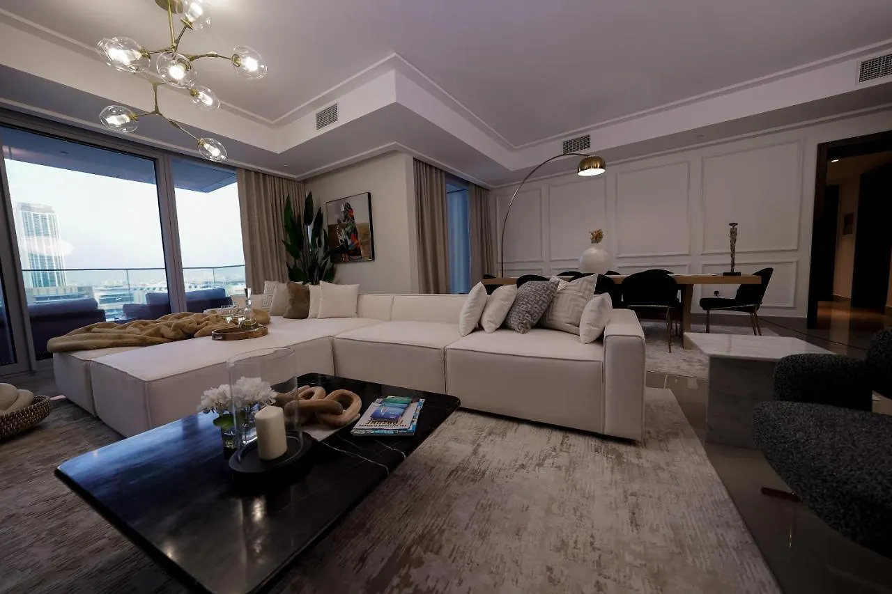 Majestay - Luxury Living 두바이 아파트