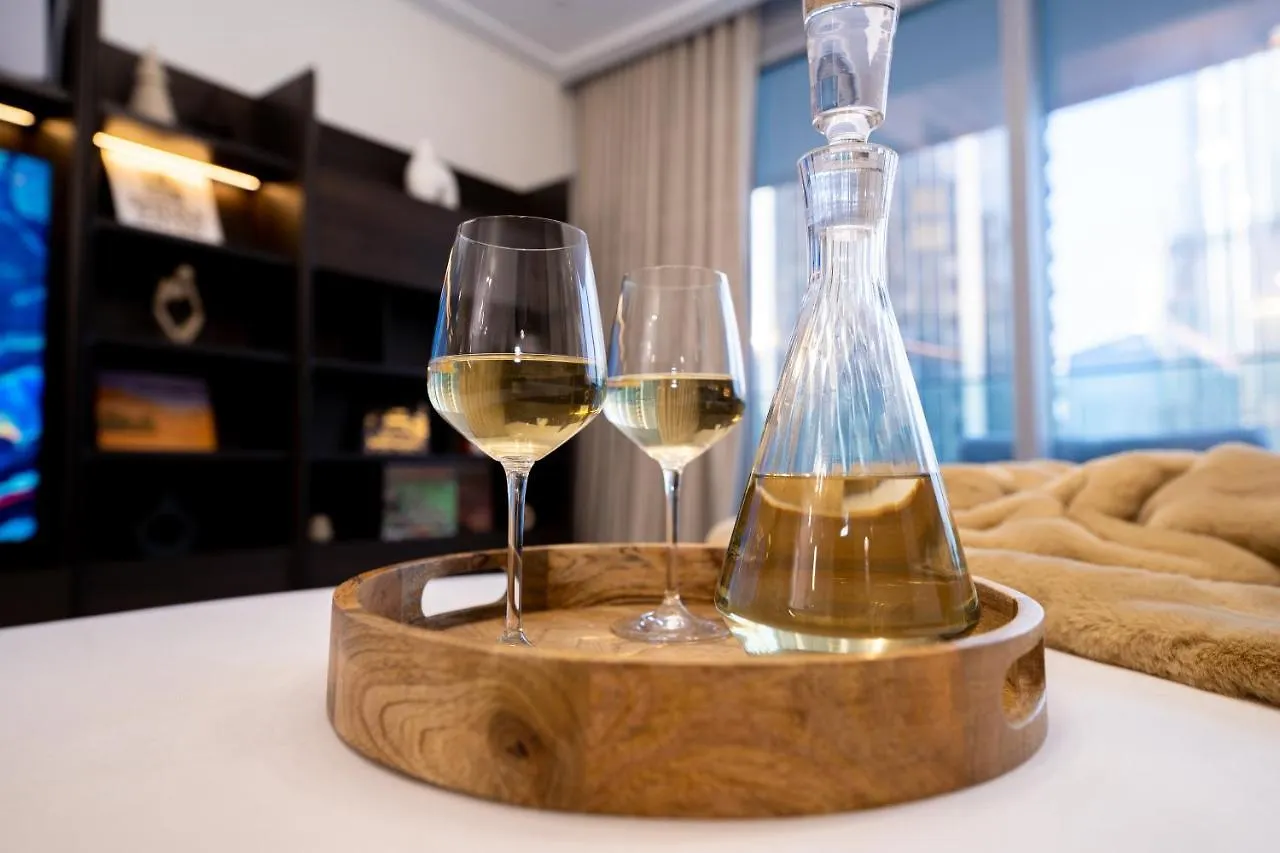 Majestay - Luxury Living 두바이 아파트
